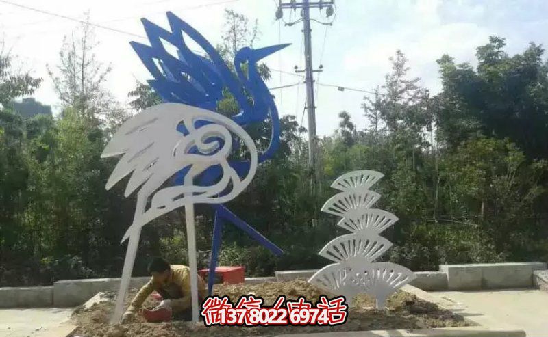 不銹鋼雕塑工藝彩繪天鵝 不銹鋼雕塑工藝彩繪天鵝