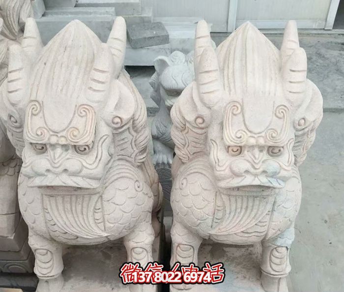 景區(qū)精美黃蠟石雕神麒麟雕塑 景區(qū)精美黃蠟石雕神麒麟雕塑