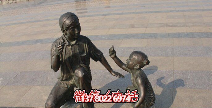 母女銅雕一次游覽公園、參與游戲、體驗(yàn)雕塑的絕佳體驗(yàn)