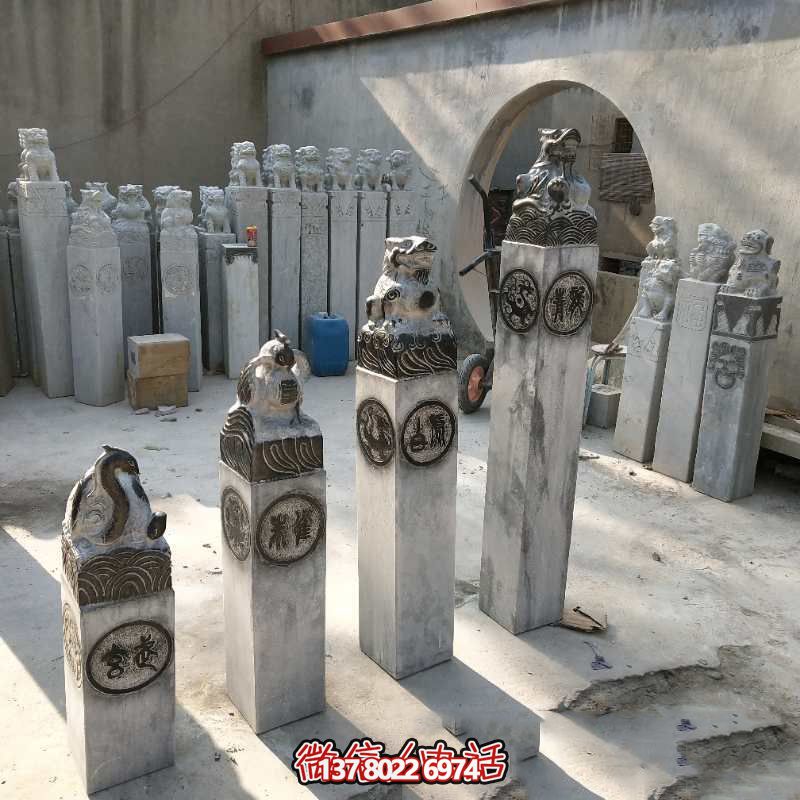 四神馬柱拴，融匯大理石精致雕塑，為園林景觀裝點增添濃濃韻味