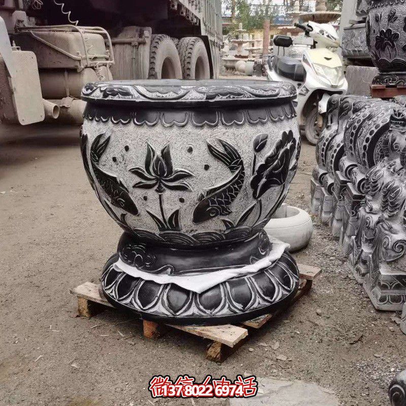 雅致雙魚石雕花盆，為您的庭院增添藝術(shù)氣息