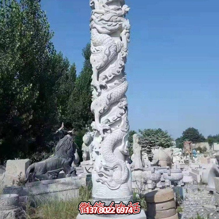 仿古石雕龍柱雕塑，為廣場(chǎng)增添古典魅力