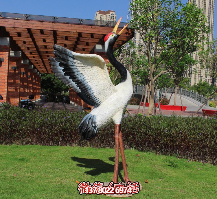 玻璃鋼丹頂鶴雕塑景區(qū)公園彩繪創(chuàng)意裝飾 玻璃鋼丹頂鶴雕塑景區(qū)公園彩繪創(chuàng)意裝飾