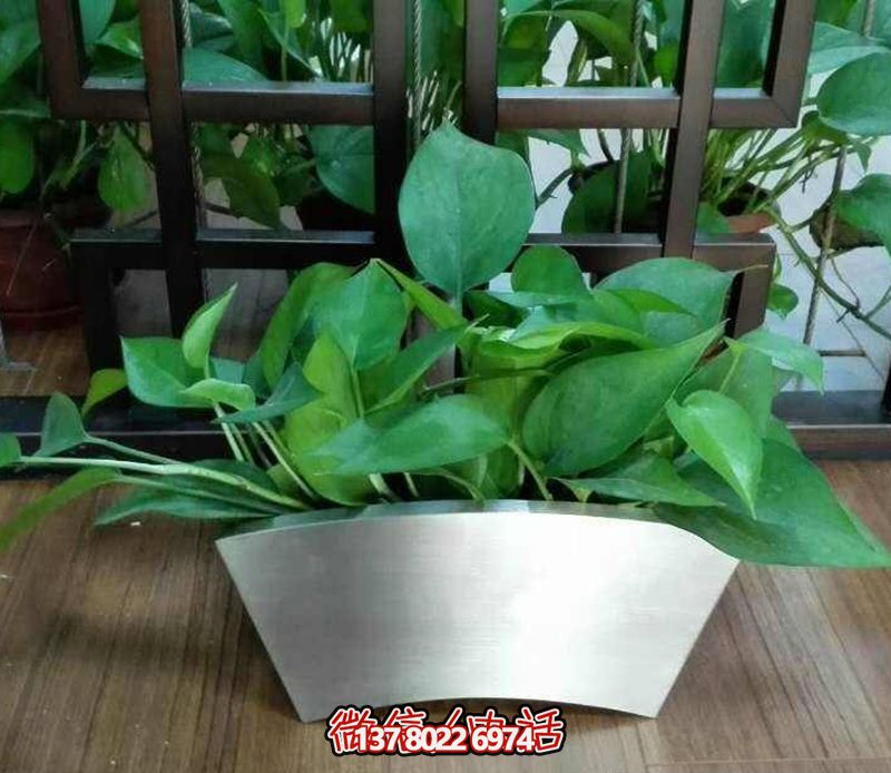 不銹鋼弧形花盆雕塑，精致公園裝飾