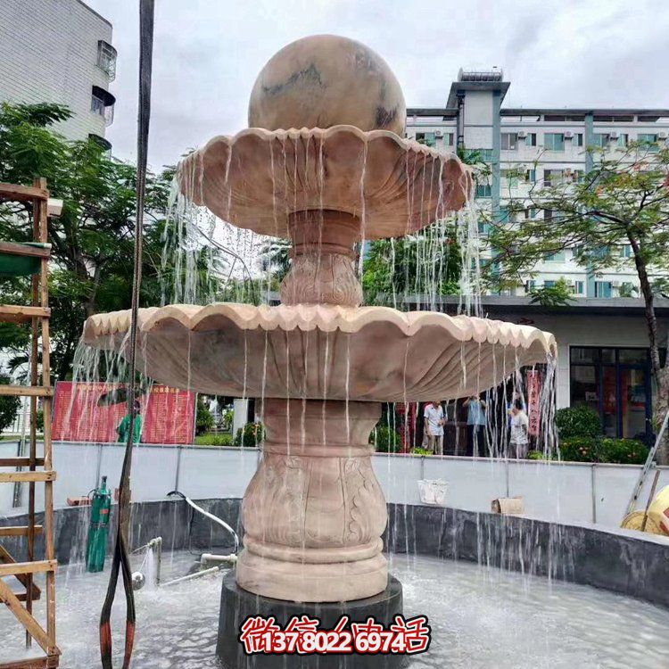 歐式大理石石雕流水噴泉，紅晚霞點綴