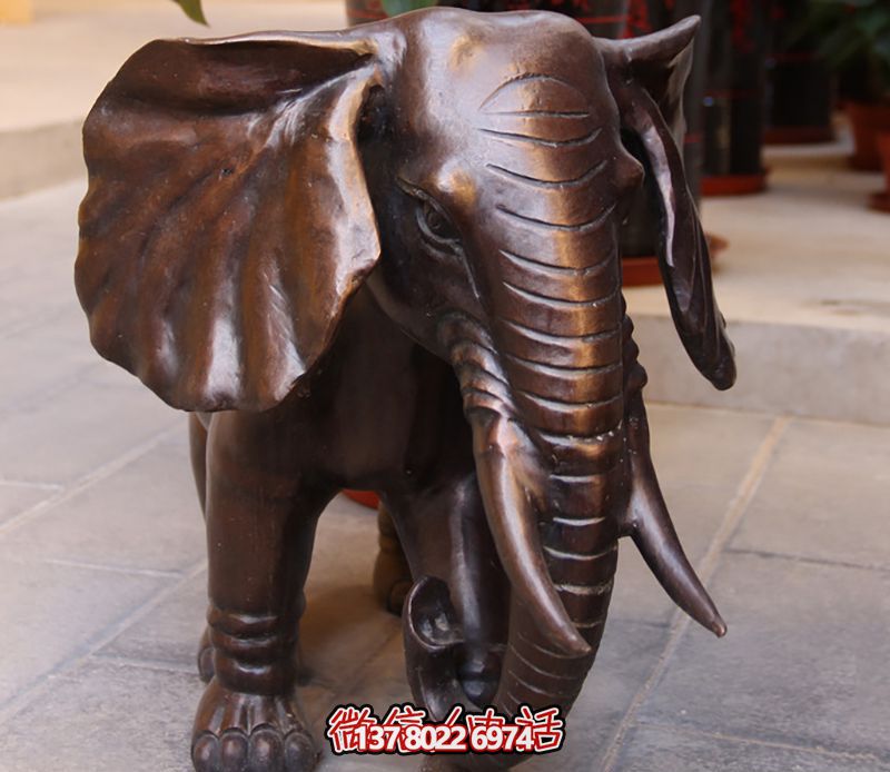 雅致大象銅雕門口雕塑——酒店精致典雅裝飾 雅致大象銅雕門口雕塑——酒店精致典雅裝飾
