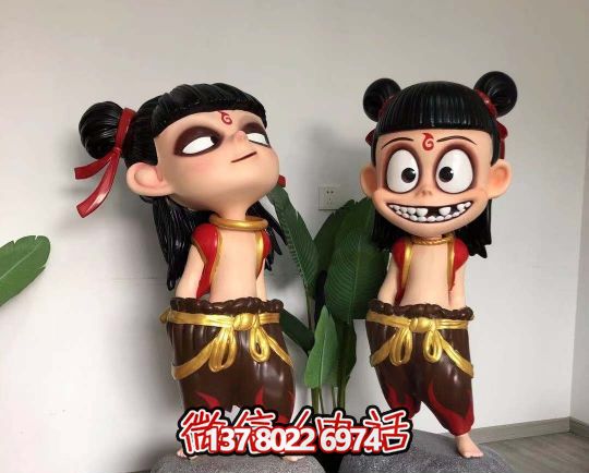 玻璃鋼哪吒雕塑精美彩繪，給景區(qū)園林增色不少