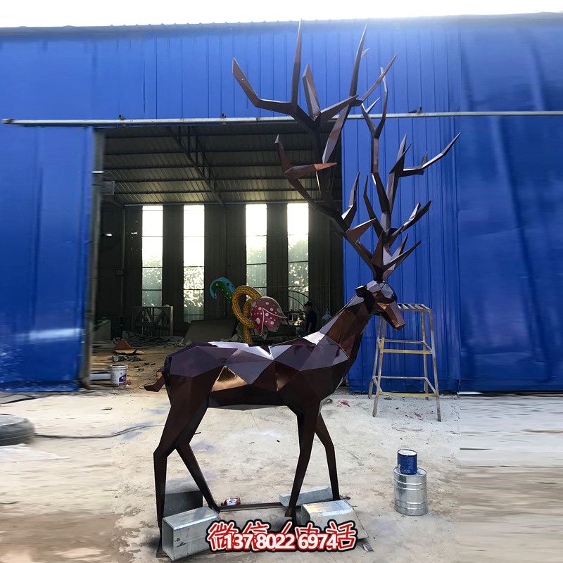 大型梅花鹿雕塑，點(diǎn)綴大型公園景觀