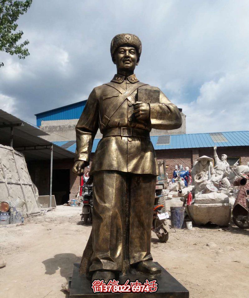 把新知抱在懷里——八路軍紀(jì)念銅雕塑 把新知抱在懷里——八路軍紀(jì)念銅雕塑