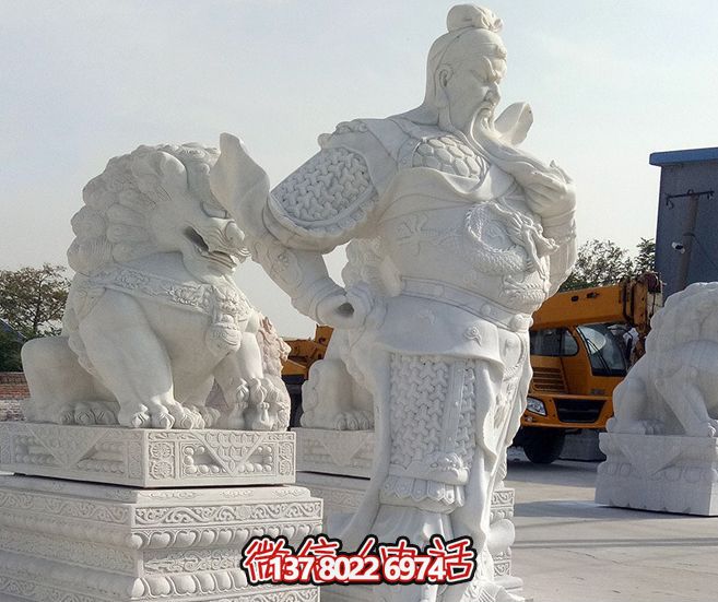 漢白玉大型關(guān)公雕塑，增添景觀美感