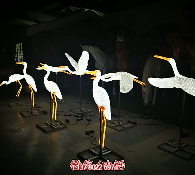 玻璃鋼雕塑景觀亮化，點(diǎn)亮景區(qū)園林