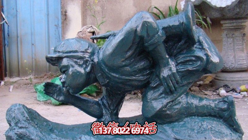 紀(jì)念紅軍歷史銅雕紅軍小沖鋒號(hào)雕塑 紀(jì)念紅軍歷史銅雕紅軍小沖鋒號(hào)雕塑