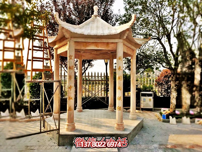 仿古涼亭，擺放在庭院里，欣賞美麗晚霞，營造休閑小區(qū)紅色氛圍