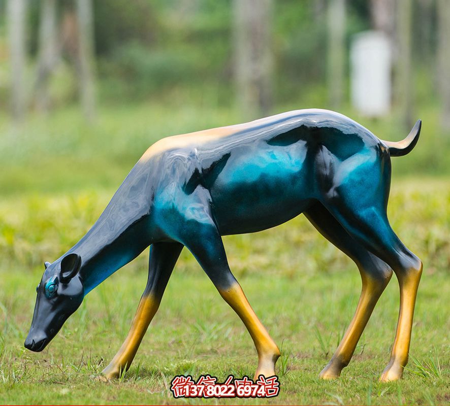 玻璃鋼彩繪梅花鹿雕塑，裝點園林景觀