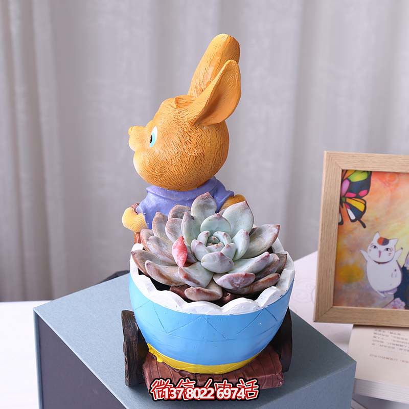 玻璃鋼兔子雕塑拉花盆，讓客廳擺件變得更有格調(diào)