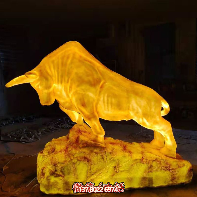 兇悍玻璃鋼創(chuàng)意帶燈——華爾街牛 兇悍玻璃鋼創(chuàng)意帶燈——華爾街牛