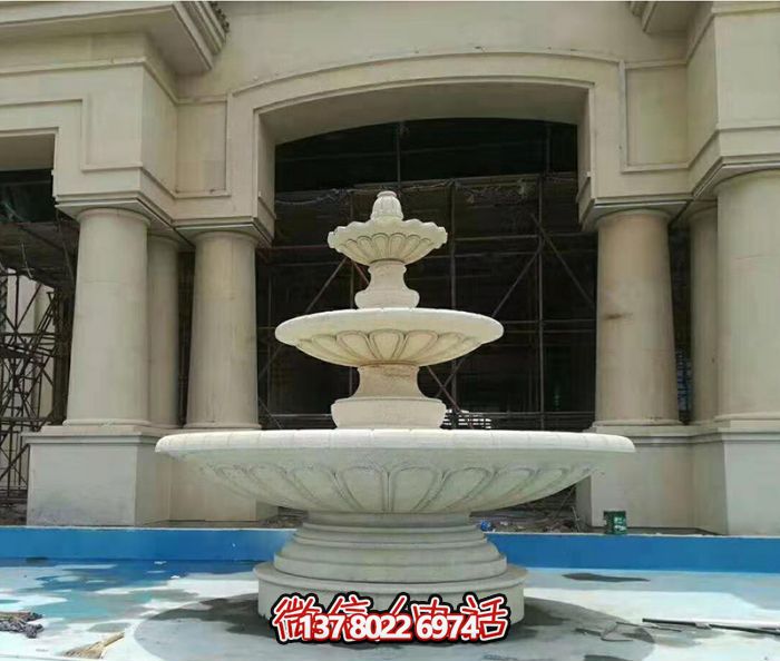 多層噴泉石雕結(jié)合的戶外水景飯店 多層噴泉石雕結(jié)合的戶外水景飯店