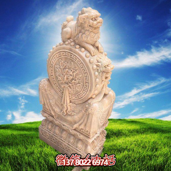 美麗的紅晚霞精致的大理石門(mén)墩雕塑