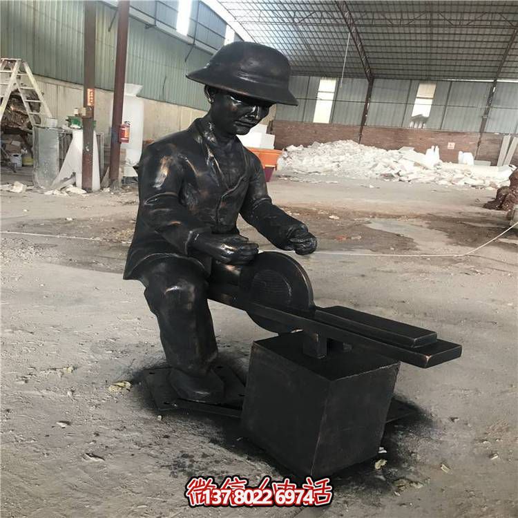 玻璃鋼雕塑仿銅人物農(nóng)耕文化主題雕塑