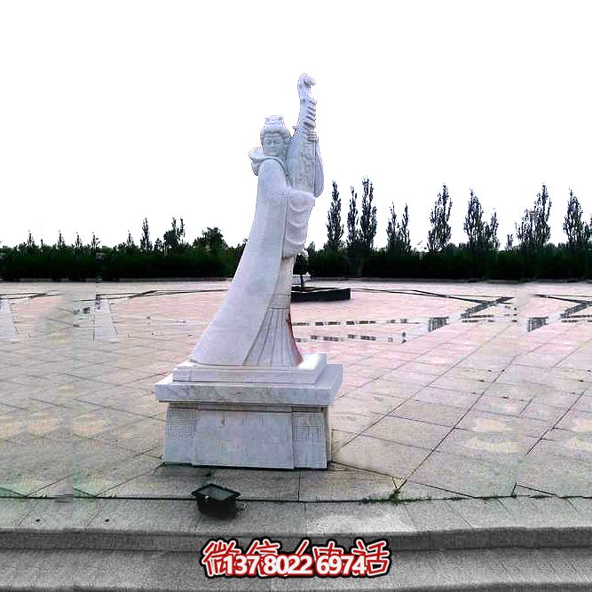 傳承古代美女王昭君的石雕廣場(chǎng) 傳承古代美女王昭君的石雕廣場(chǎng)