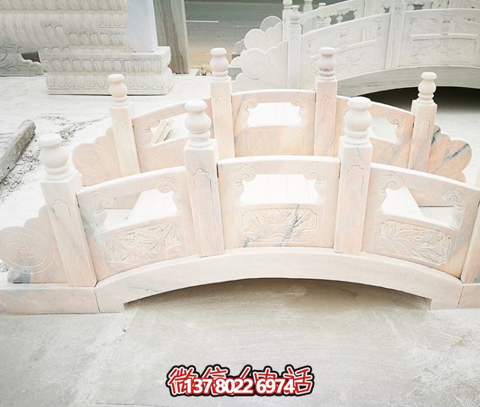 紅拱橋--晚霞下的景觀石雕 紅拱橋--晚霞下的景觀石雕