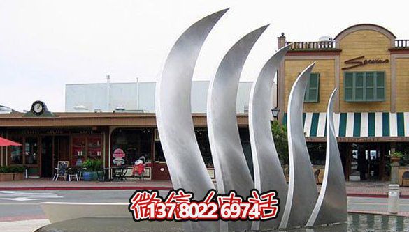 抽象不銹鋼翅膀雕塑將庭院與創(chuàng)意完美結(jié)合 抽象不銹鋼翅膀雕塑將庭院與創(chuàng)意完美結(jié)合