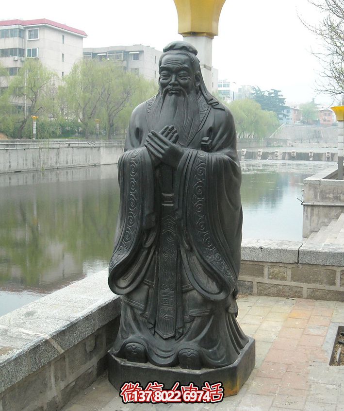 歷史名人雕塑，銅像點(diǎn)綴湖邊公園小區(qū)