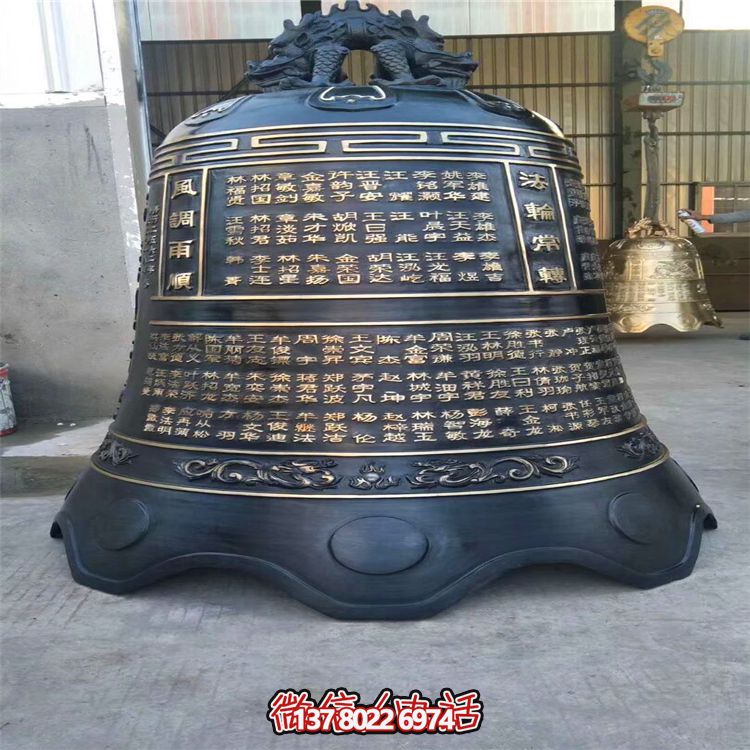 古老青銅漆掛鐘精美雕塑 古老青銅漆掛鐘精美雕塑