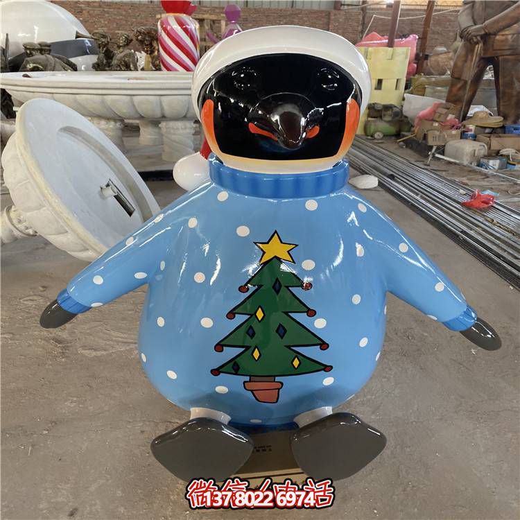 玻璃鋼游樂(lè)場(chǎng)，彩繪企鵝小品雕塑精美擺放