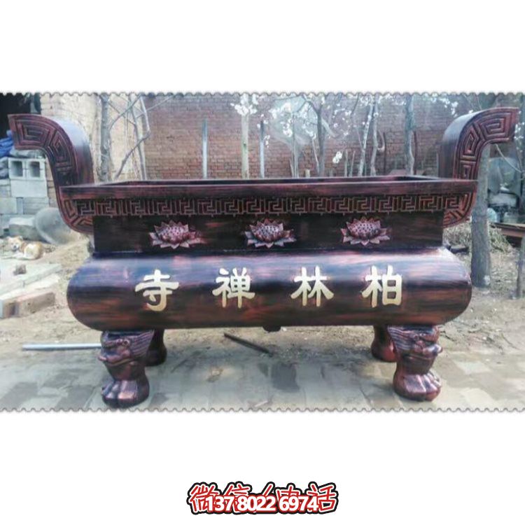 玻璃鋼大型香爐雕塑，點綴露天景區(qū)