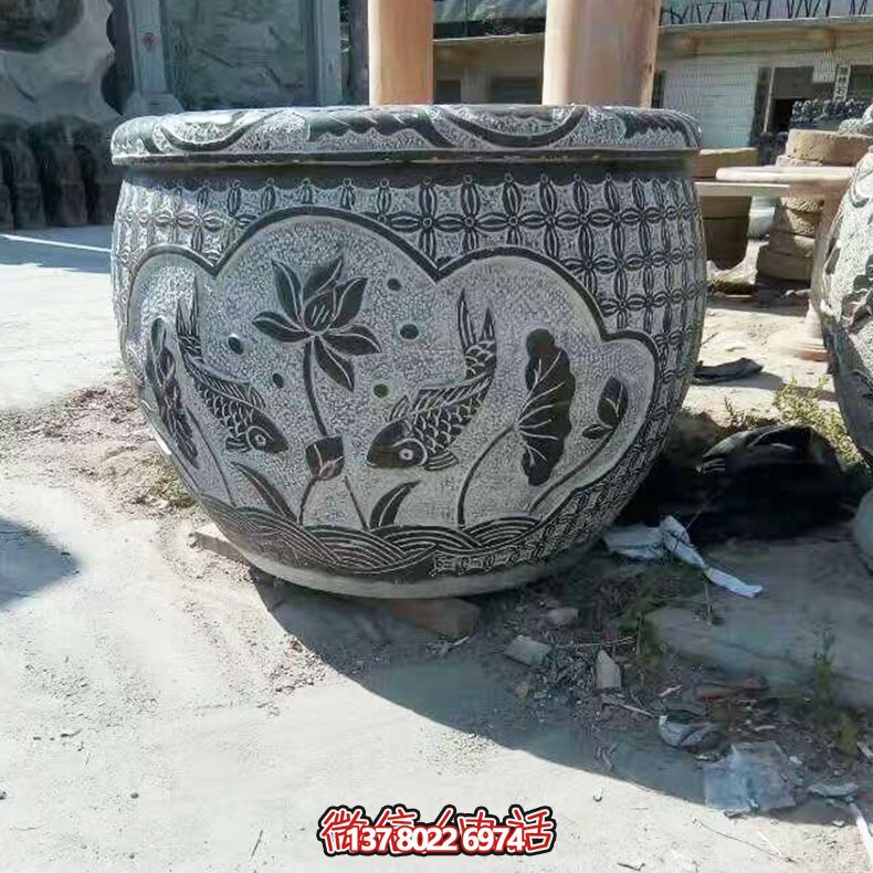 青石雙魚蓮花雕塑，養(yǎng)花缸精美裝飾