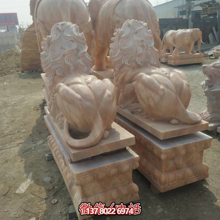 大型西方獅子雕塑，為酒店企業(yè)添彩