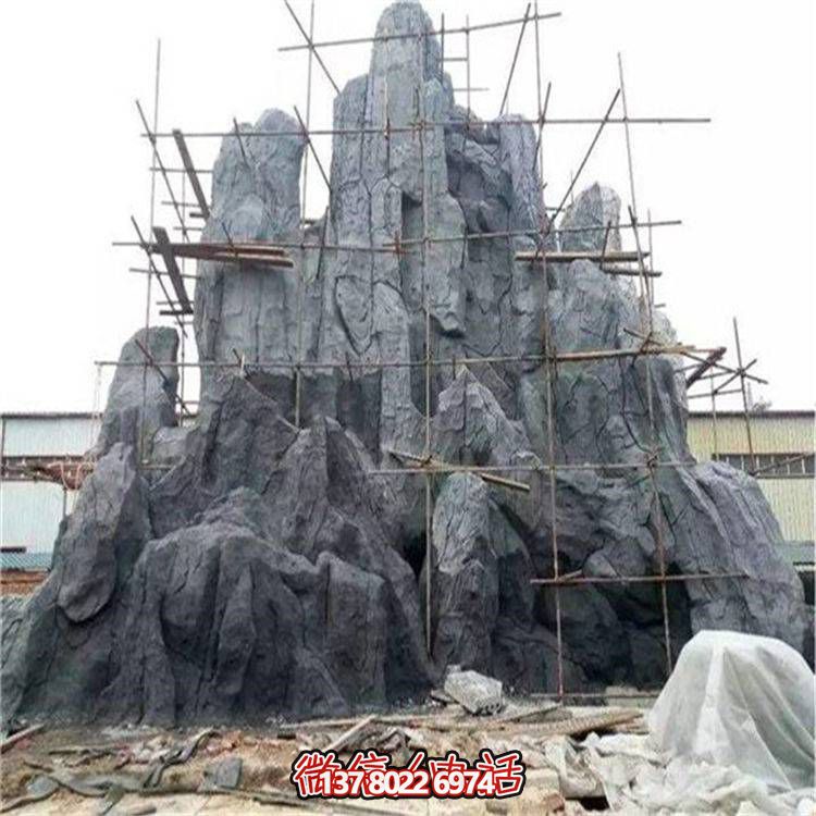 精美的大型石雕假山雕塑，為公園增添靈動(dòng)之美