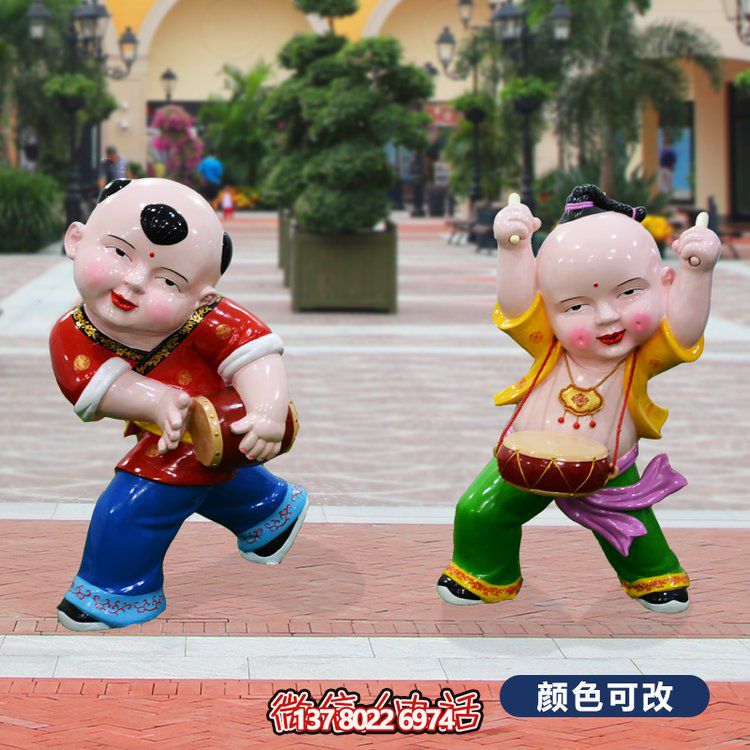 玻璃鋼福娃新年主題雕塑，為商業(yè)街添彩