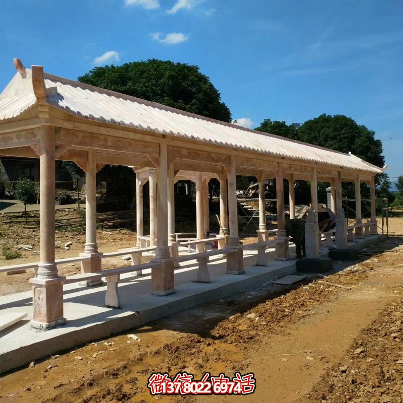 享受晚霞的紅色長(zhǎng)廊涼亭 享受晚霞的紅色長(zhǎng)廊涼亭