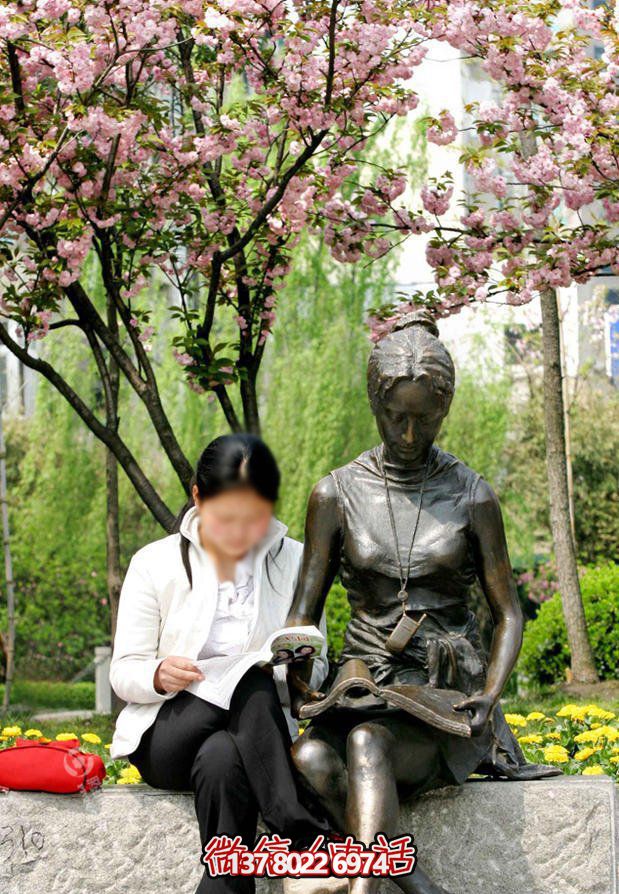 公園銅雕石凳上女孩的讀書雕塑 公園銅雕石凳上女孩的讀書雕塑