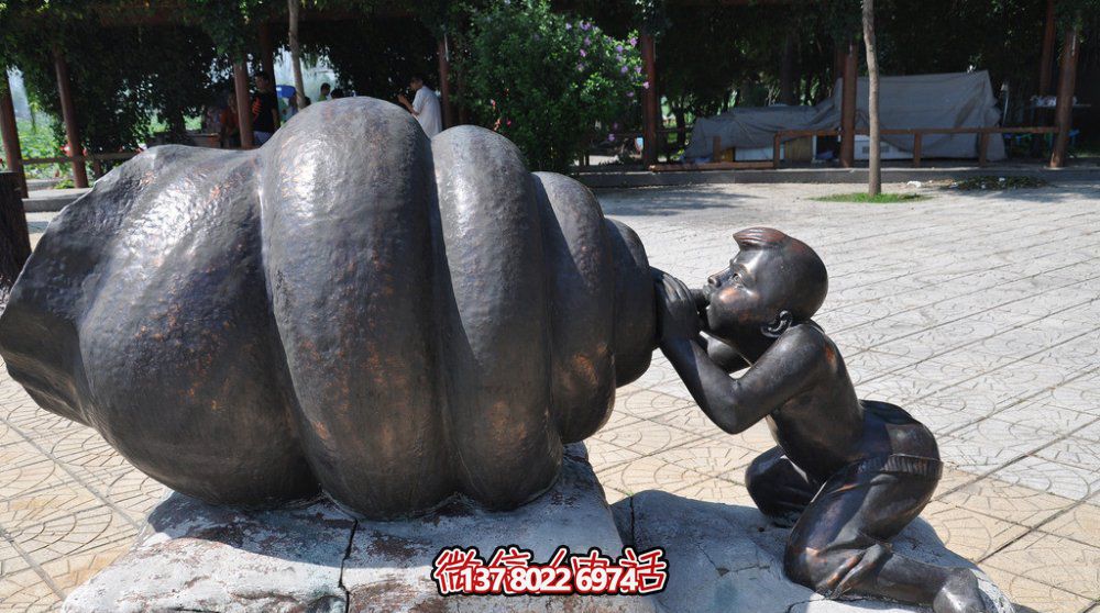 廣場(chǎng)小男孩吹海螺銅雕吹奏雕塑 廣場(chǎng)小男孩吹海螺銅雕吹奏雕塑