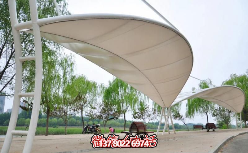 城市廣場(chǎng)裝飾不銹鋼樹(shù)葉形涼亭雕塑