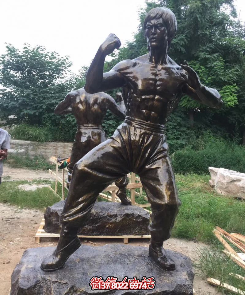 電影院擺放功夫影星李小龍玻璃鋼仿銅雕塑 電影院擺放功夫影星李小龍玻璃鋼仿銅雕塑