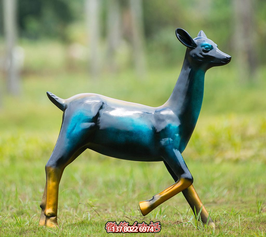 戶外景區(qū)玻璃鋼彩繪梅花鹿雕塑 戶外景區(qū)玻璃鋼彩繪梅花鹿雕塑