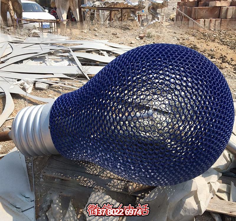 廣場(chǎng)不銹鋼噴漆鏤空燈泡雕塑 廣場(chǎng)不銹鋼噴漆鏤空燈泡雕塑